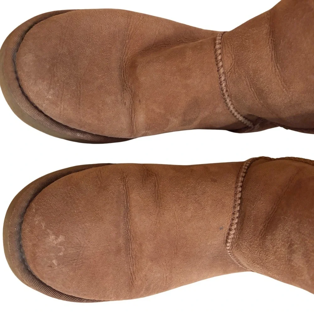 Ugg Classic Shirt in Chestnut Shearling-Lined Boots - Picture 5 of 9